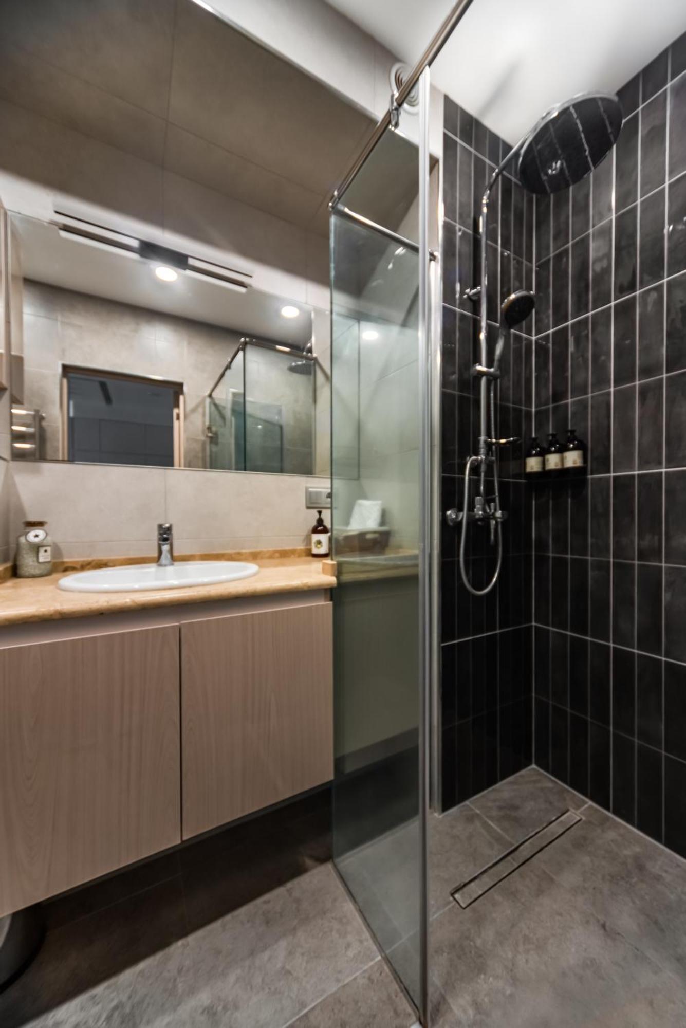 Thames Apartment By Downtown Inn, City Center エレバン エクステリア 写真